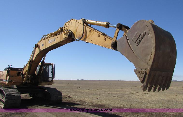 image for item I6527 1997 John Deere 992E-LC excavator