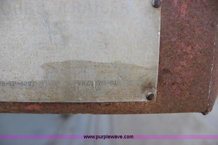 image for item J2251 1978 Hobbs FB6B42ST flatbed trailer