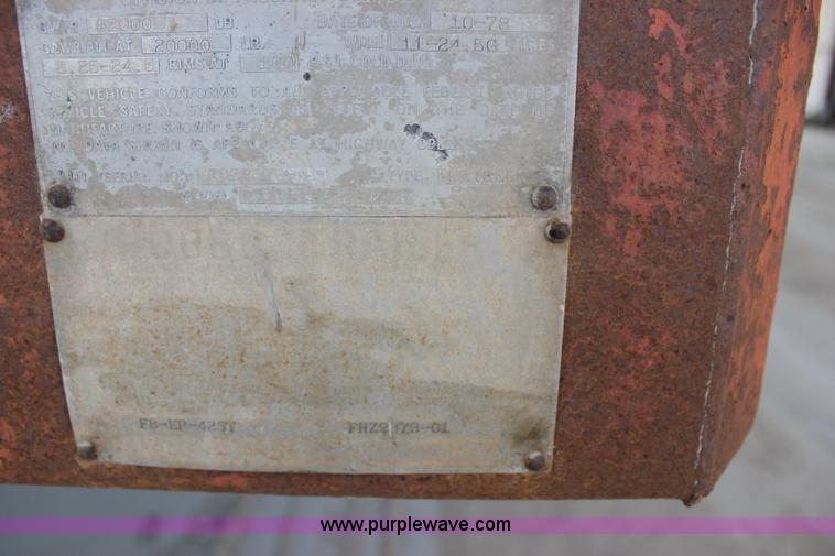 image for item J2251 1978 Hobbs FB6B42ST flatbed trailer