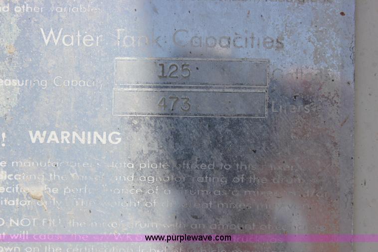 image for item J2253 1999 Sterling A9500 mixer truck