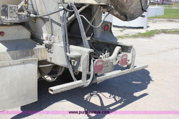 image for item J2253 1999 Sterling A9500 mixer truck