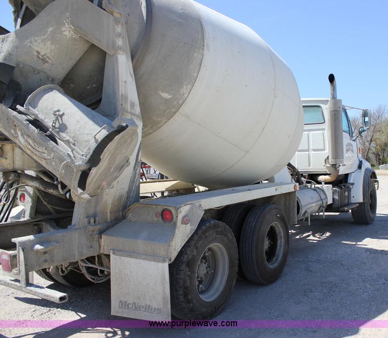 image for item J2253 1999 Sterling A9500 mixer truck