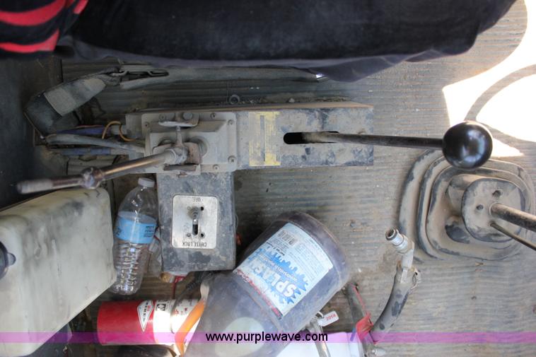 image for item J2254 1991 Ford LT8000 mixer truck