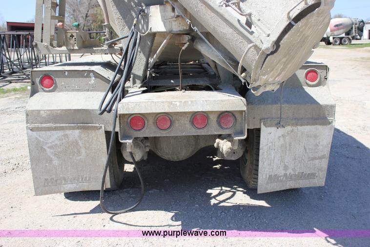 image for item J2254 1991 Ford LT8000 mixer truck