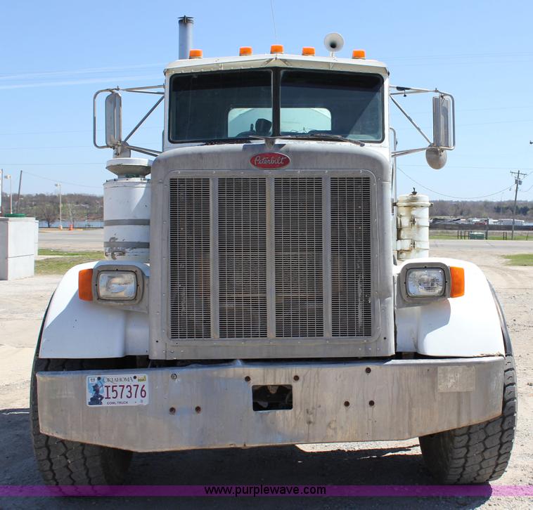 image for item J2255 1990 Peterbilt 357 mixer truck