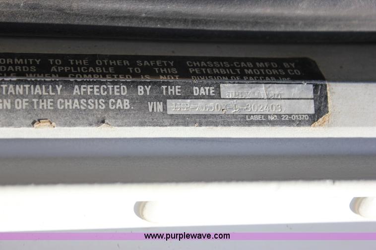 image for item J2255 1990 Peterbilt 357 mixer truck