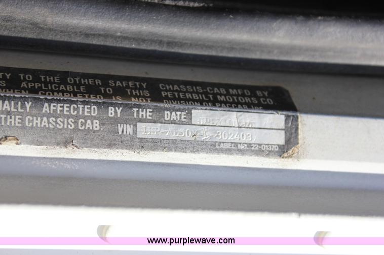 image for item J2255 1990 Peterbilt 357 mixer truck