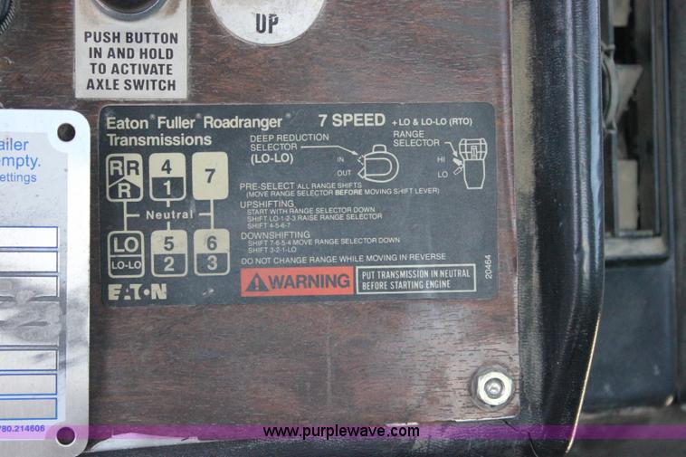 image for item J2255 1990 Peterbilt 357 mixer truck