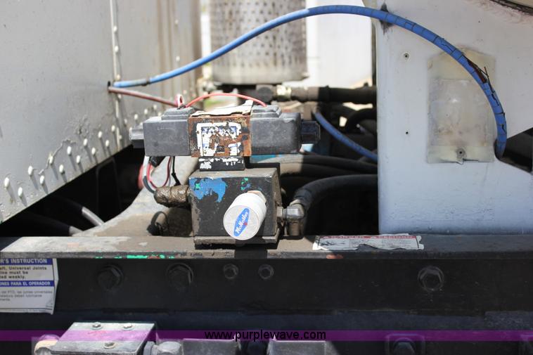 image for item J2255 1990 Peterbilt 357 mixer truck