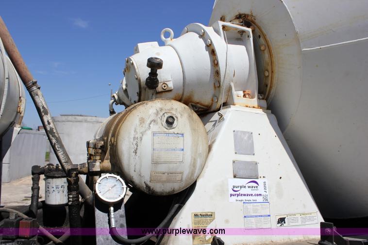 image for item J2255 1990 Peterbilt 357 mixer truck