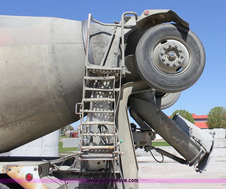 image for item J2255 1990 Peterbilt 357 mixer truck