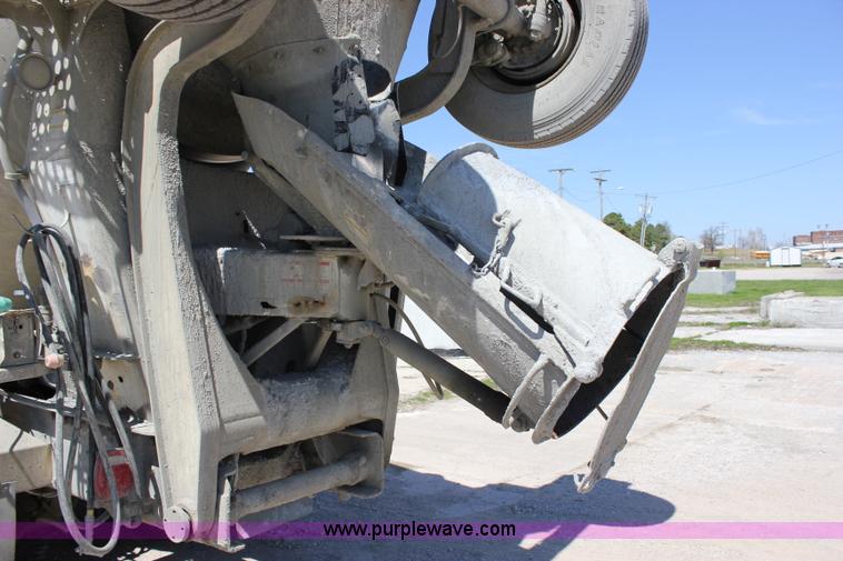 image for item J2255 1990 Peterbilt 357 mixer truck