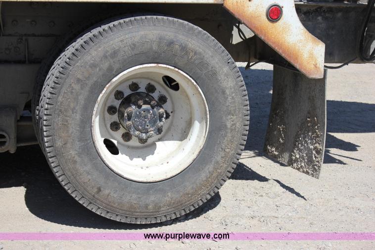 image for item J2255 1990 Peterbilt 357 mixer truck