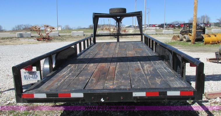 image for item K2081 2013 C&M gooseneck trailer