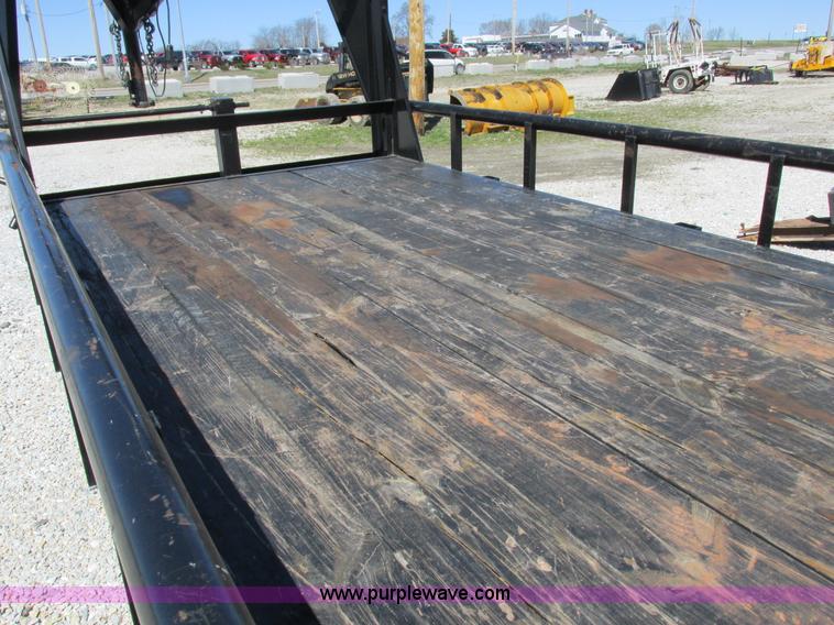 image for item K2081 2013 C&M gooseneck trailer