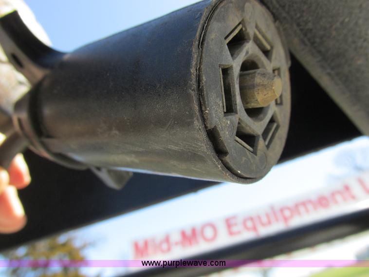 image for item K2081 2013 C&M gooseneck trailer