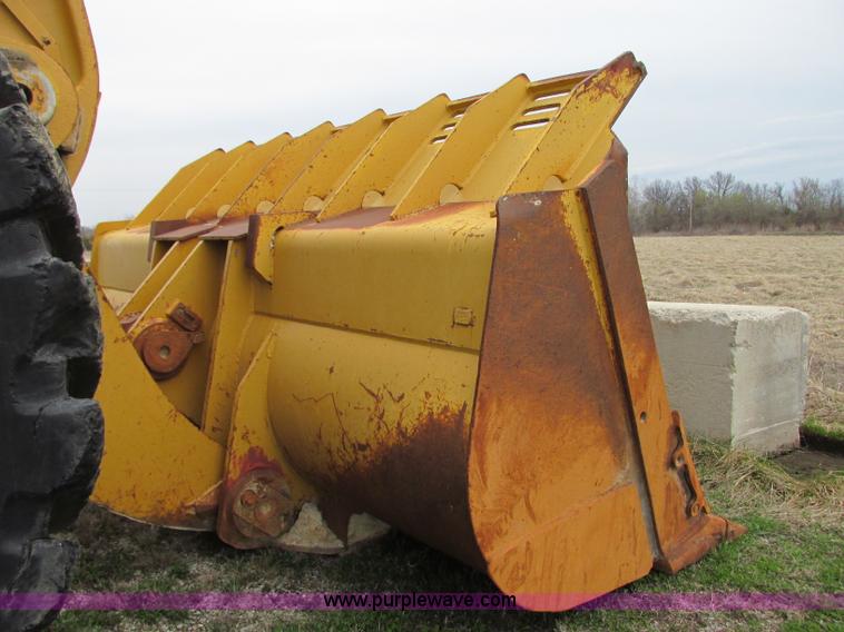 image for item K2087 1994 Caterpillar 990 wheel loader