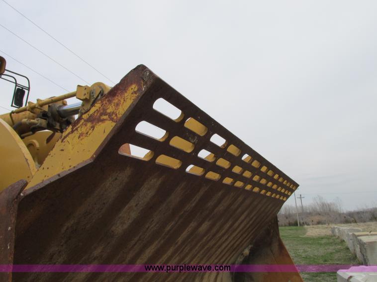 image for item K2087 1994 Caterpillar 990 wheel loader