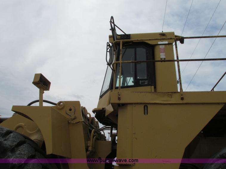 image for item K2087 1994 Caterpillar 990 wheel loader