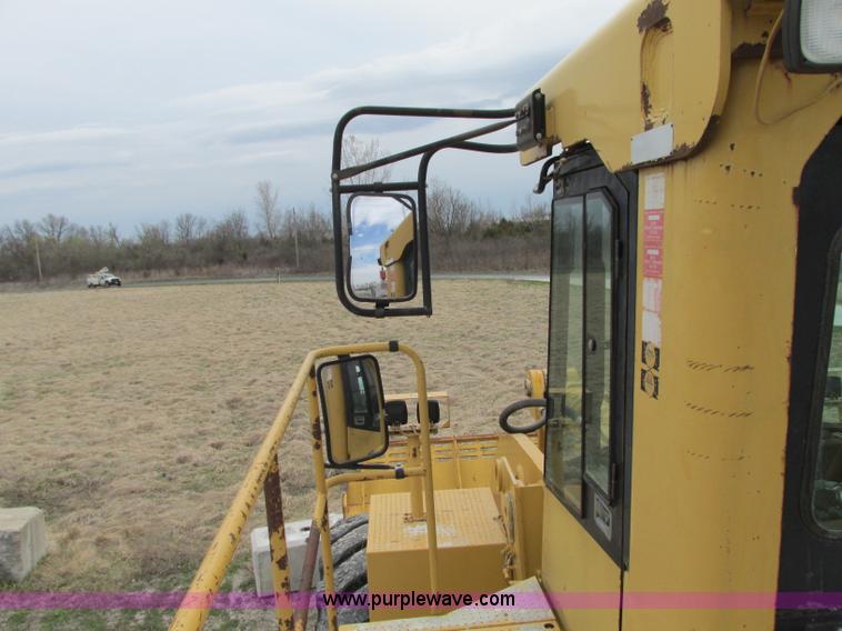 image for item K2087 1994 Caterpillar 990 wheel loader