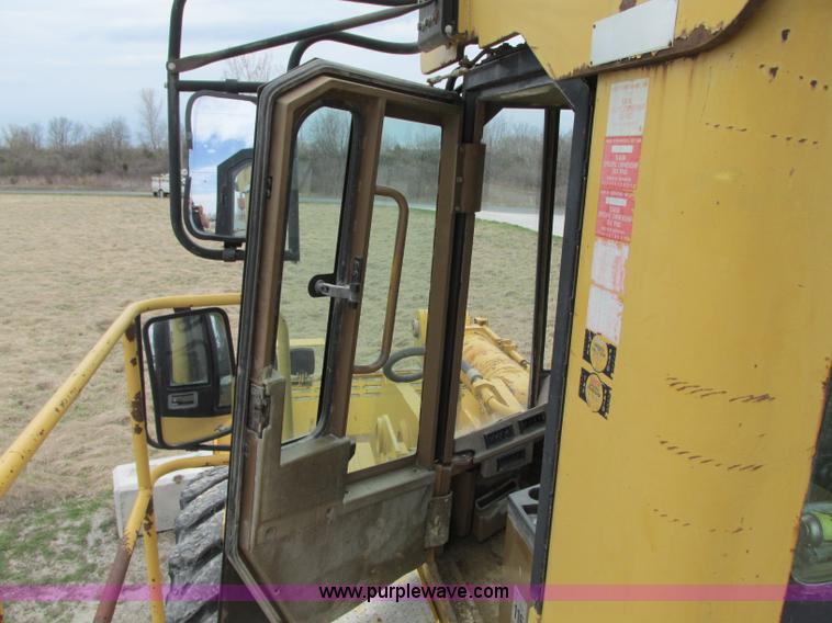 image for item K2087 1994 Caterpillar 990 wheel loader