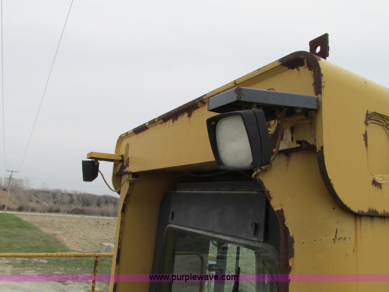 image for item K2087 1994 Caterpillar 990 wheel loader
