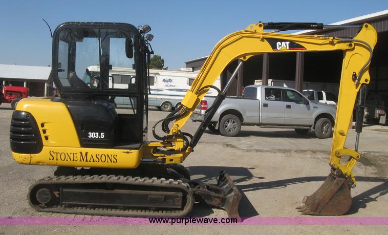 image for item K2971 2000 Caterpillar 303.5 compact excavator