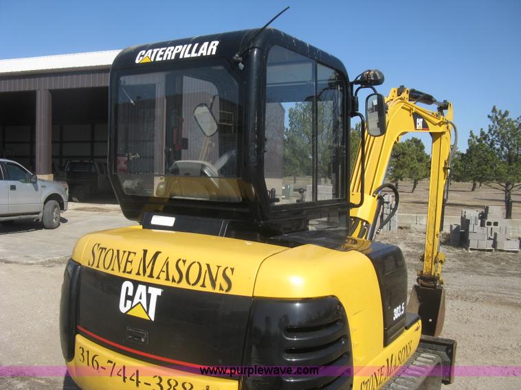 image for item K2971 2000 Caterpillar 303.5 compact excavator