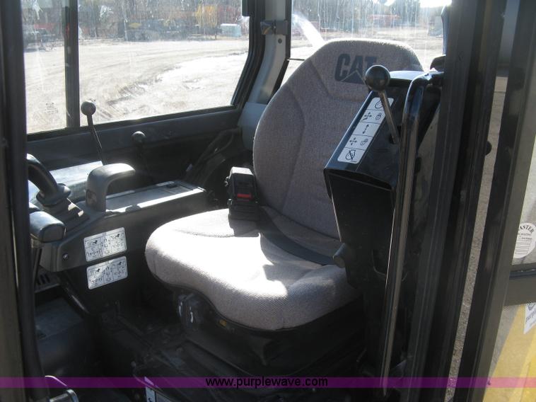 image for item K2971 2000 Caterpillar 303.5 compact excavator