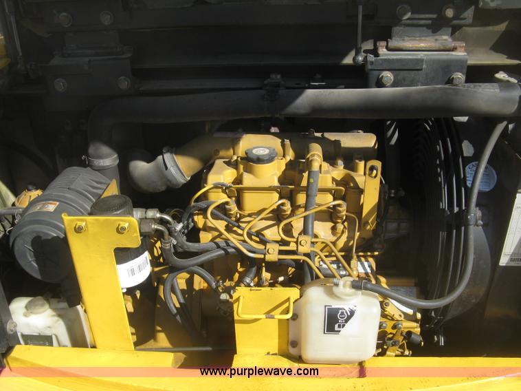 image for item K2971 2000 Caterpillar 303.5 compact excavator