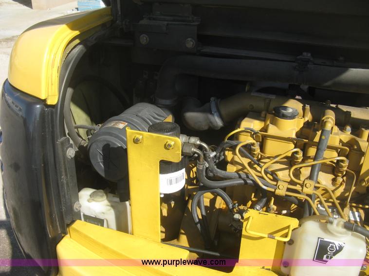image for item K2971 2000 Caterpillar 303.5 compact excavator