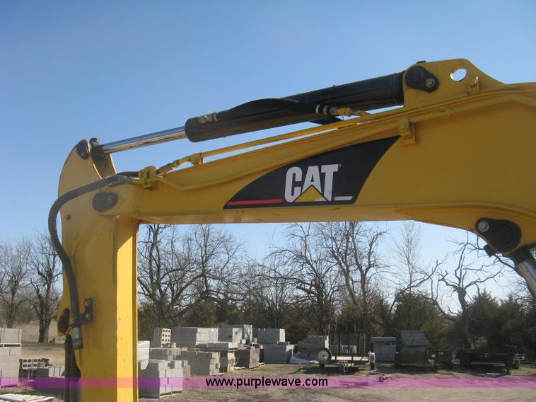 image for item K2971 2000 Caterpillar 303.5 compact excavator