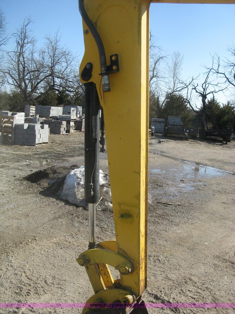 image for item K2971 2000 Caterpillar 303.5 compact excavator