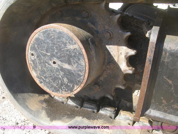 image for item K2971 2000 Caterpillar 303.5 compact excavator