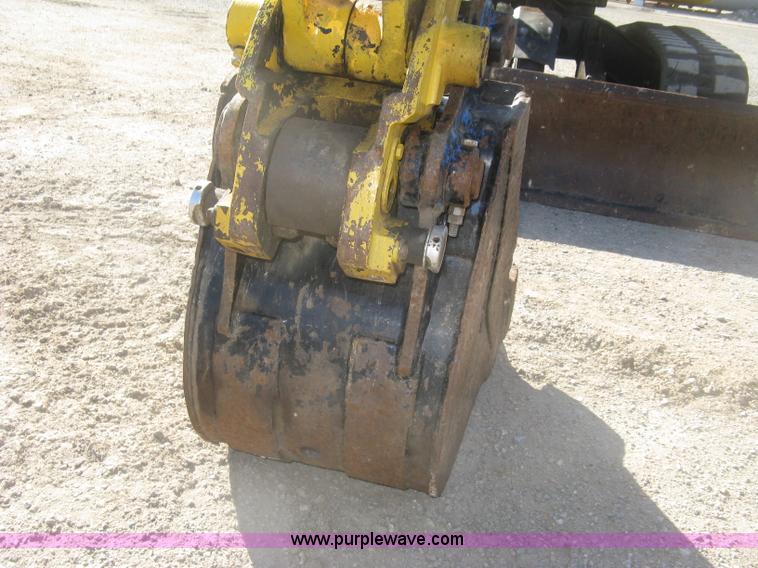 image for item K2971 2000 Caterpillar 303.5 compact excavator