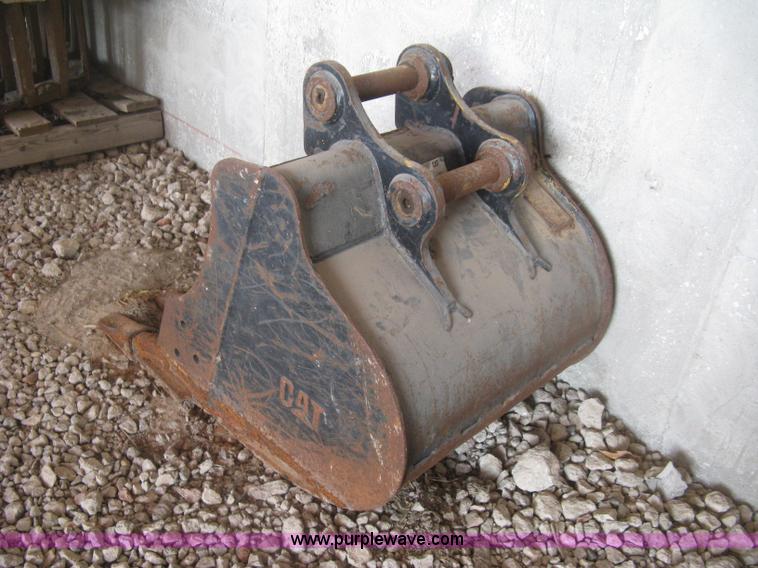 image for item K2971 2000 Caterpillar 303.5 compact excavator