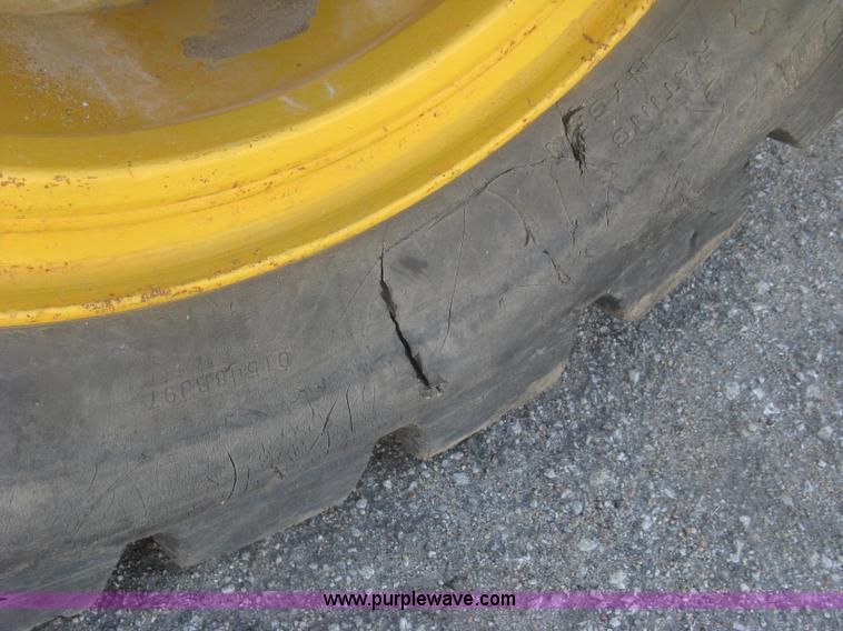 image for item K2976 Fiat-Allis 645B wheel loader