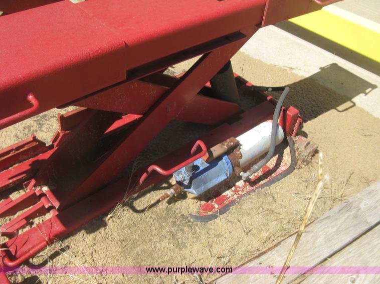 image for item K2997 Automotive lift