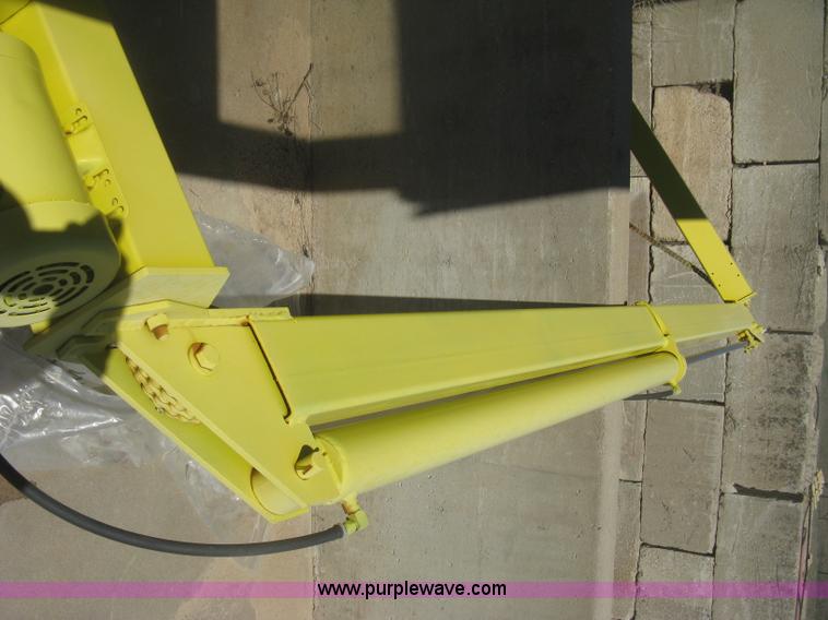 image for item K2997 Automotive lift