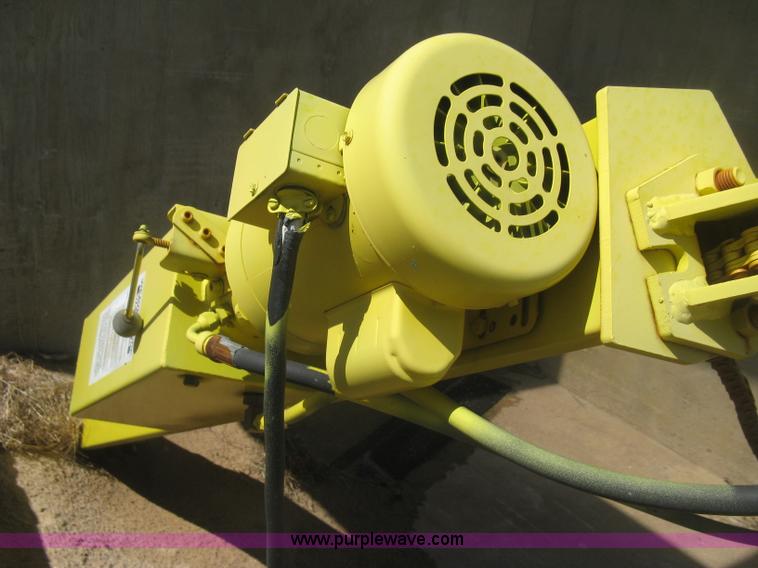 image for item K2997 Automotive lift