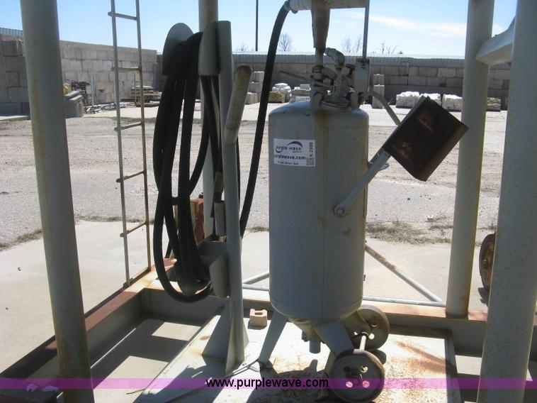 image for item K2998 Sandstorm sandblast hopper and pot