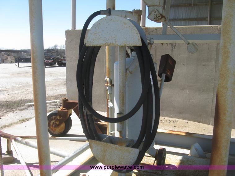 image for item K2998 Sandstorm sandblast hopper and pot