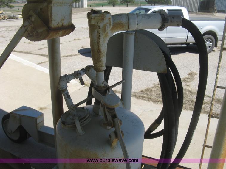 image for item K2998 Sandstorm sandblast hopper and pot