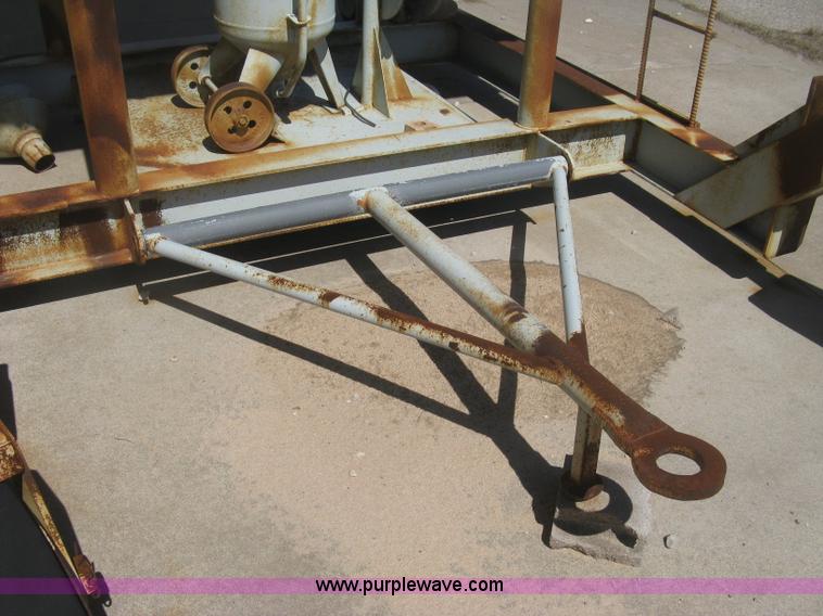 image for item K2998 Sandstorm sandblast hopper and pot