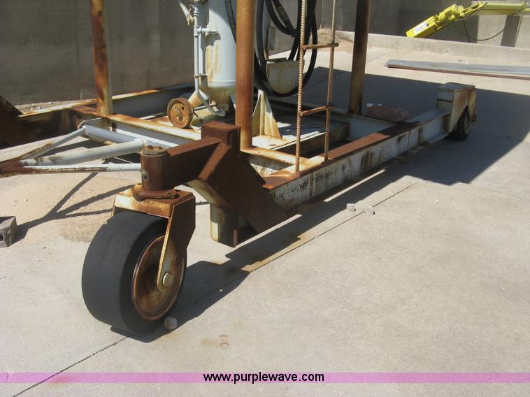 image for item K2998 Sandstorm sandblast hopper and pot