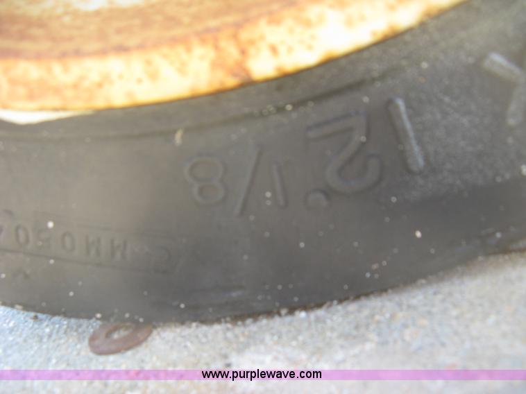 image for item K2998 Sandstorm sandblast hopper and pot