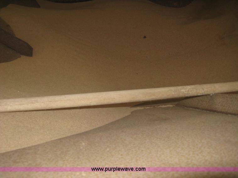 image for item K2998 Sandstorm sandblast hopper and pot