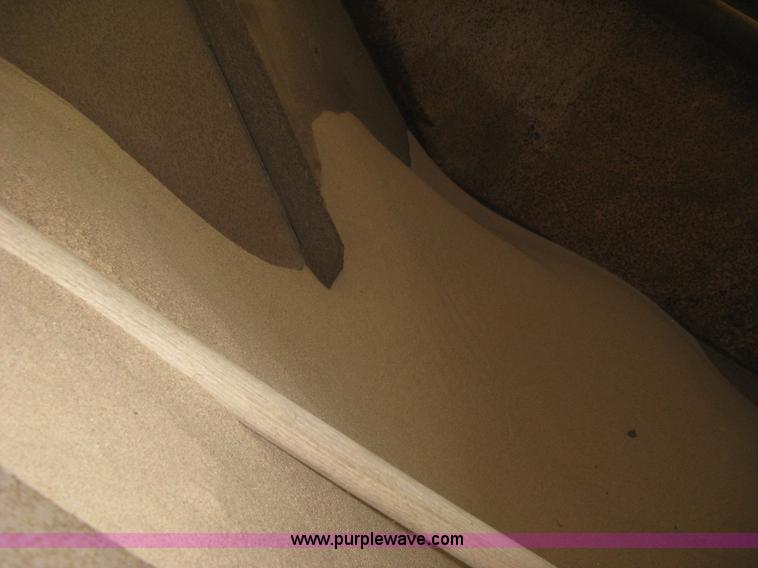 image for item K2998 Sandstorm sandblast hopper and pot