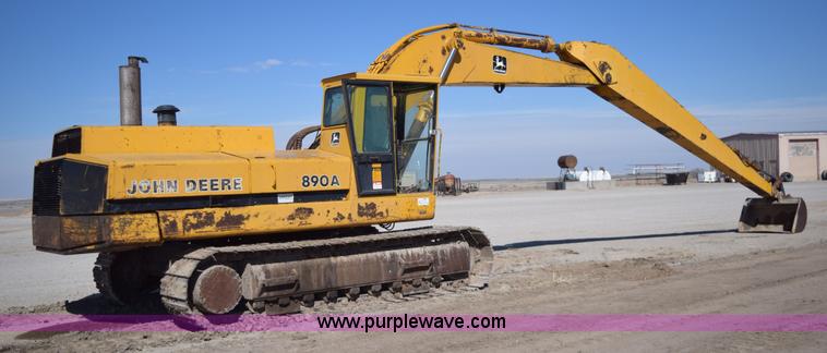 image for item K3206 John Deere 890A excavator