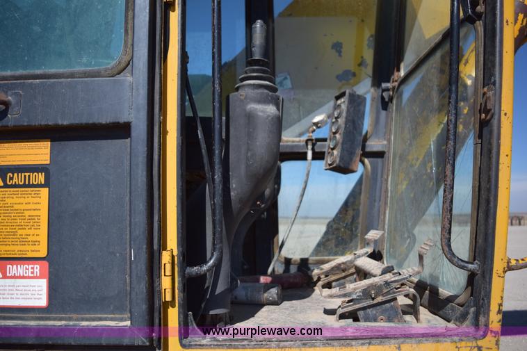 image for item K3206 John Deere 890A excavator